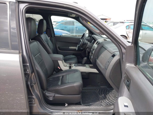 2010 Ford Escape Xlt მანქანა იყიდება აუქციონზე, vin: 1FMCU0DG3AKC70169, აუქციონის ნომერი: 12569898