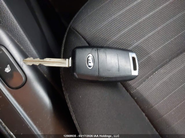 12569935 :رقم المزاد ، KNAFX4A80G5482447 vin ، 2016 Kia Forte Ex مزاد بيع