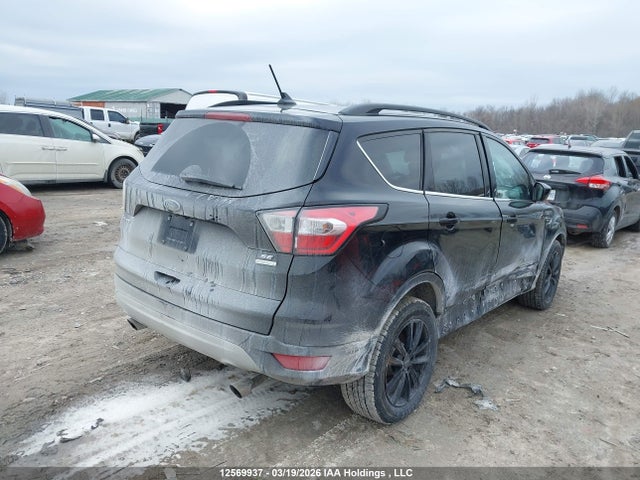 1FMCU0GD7JUA45713 Ford Escape