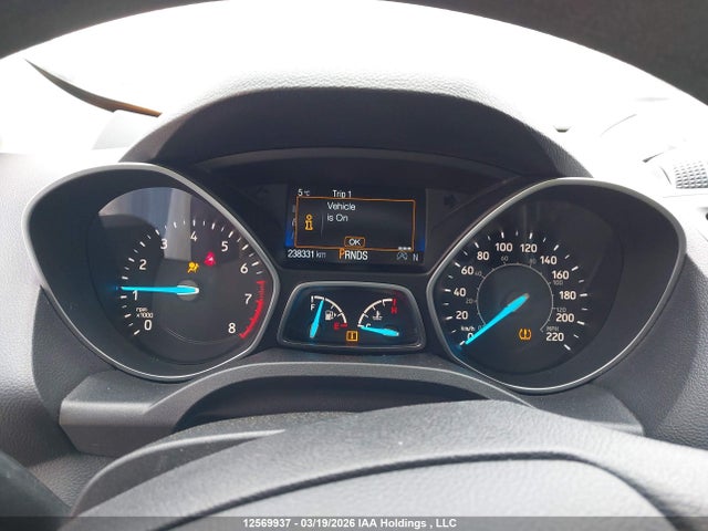 1FMCU0GD7JUA45713 Ford Escape