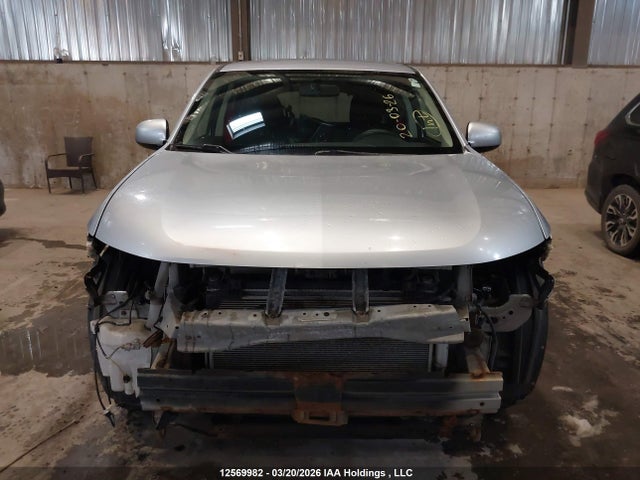 12569982 :رقم المزاد ، JA4AZ2A34EZ600824 vin ، 2014 Mitsubishi Outlander مزاد بيع