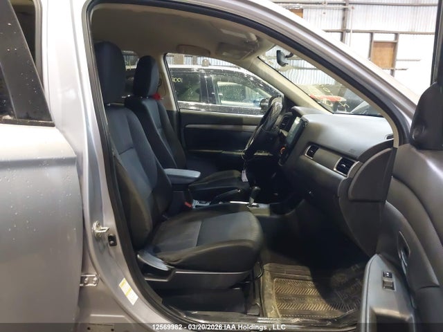 12569982 :رقم المزاد ، JA4AZ2A34EZ600824 vin ، 2014 Mitsubishi Outlander مزاد بيع