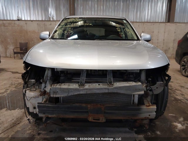 12569982 :رقم المزاد ، JA4AZ2A34EZ600824 vin ، 2014 Mitsubishi Outlander مزاد بيع