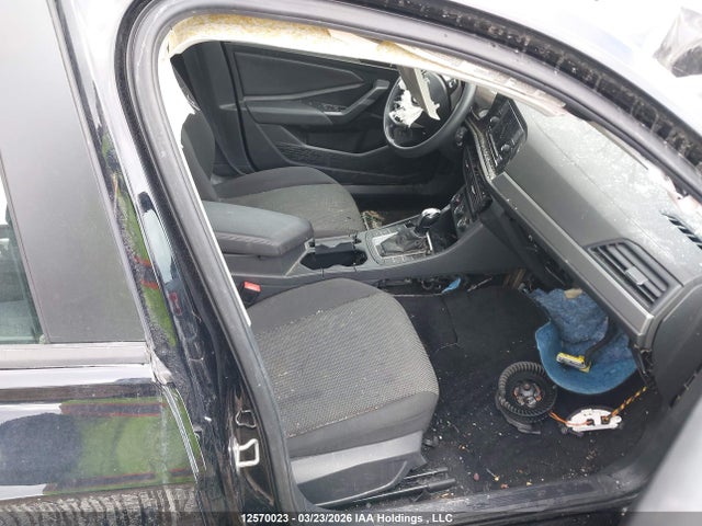 3VWC57BU3KM261384 Volkswagen Jetta