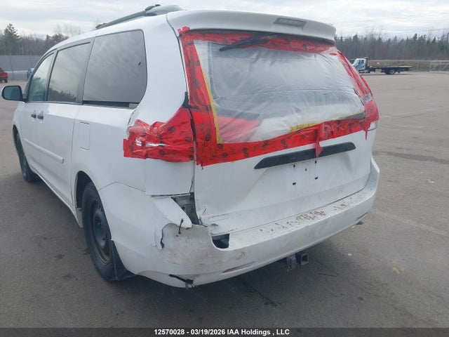 2012 Toyota Sienna V6 7 Passenger მანქანა იყიდება აუქციონზე, vin: 5TDZK3DC0CS228346, აუქციონის ნომერი: 12570028