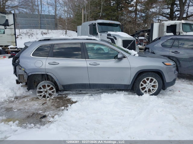 2016 Jeep Cherokee North მანქანა იყიდება აუქციონზე, vin: 1C4PJMCS9GW223757, აუქციონის ნომერი: 12554381