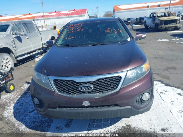 12570037 :رقم المزاد ، 5XYKTDA2XCG247869 vin ، 2012 Kia Sorento Lx مزاد بيع