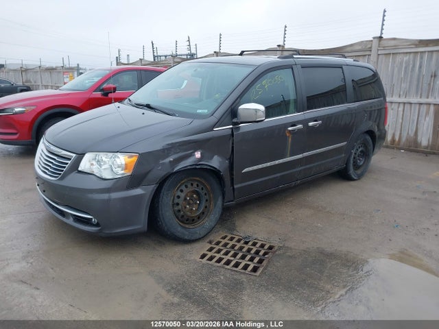 2016 Chrysler Town & Country მანქანა იყიდება აუქციონზე, vin: 2C4RC1GG2GR105548, აუქციონის ნომერი: 12570050