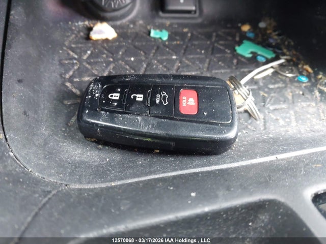 2T3RWRFV9MW116747 Toyota Rav4 Hybrid Xle