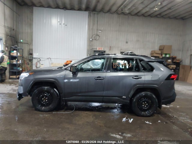 2T3RWRFV9MW116747 Toyota Rav4 Hybrid Xle