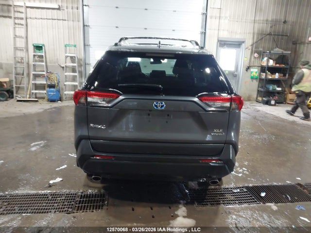 2T3RWRFV9MW116747 Toyota Rav4 Hybrid Xle