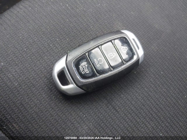 KMHRC8A37MU073611 Hyundai Venue Preferred