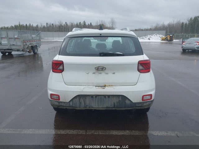 KMHRC8A37MU073611 Hyundai Venue Preferred