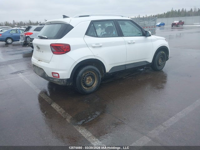 KMHRC8A37MU073611 Hyundai Venue Preferred