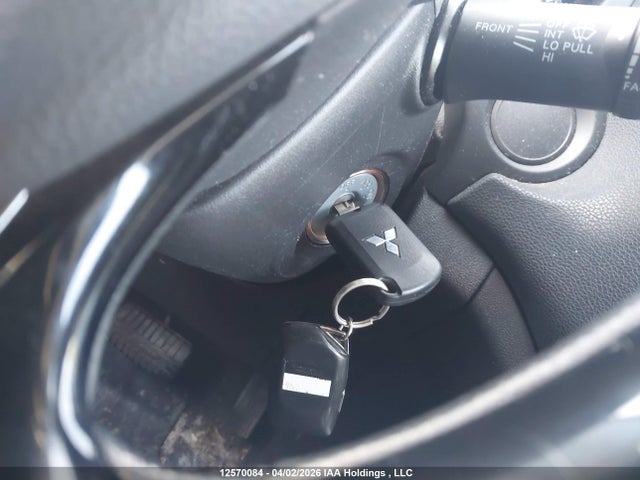 JA4AJ3AU7JZ605855 Mitsubishi RVR SE