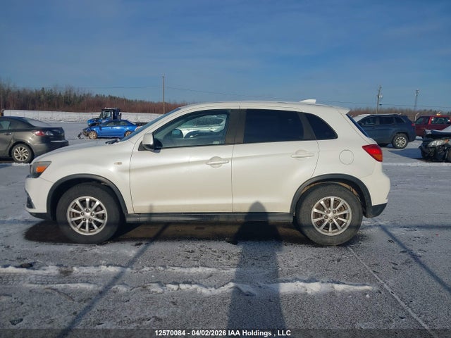 JA4AJ3AU7JZ605855 Mitsubishi RVR SE