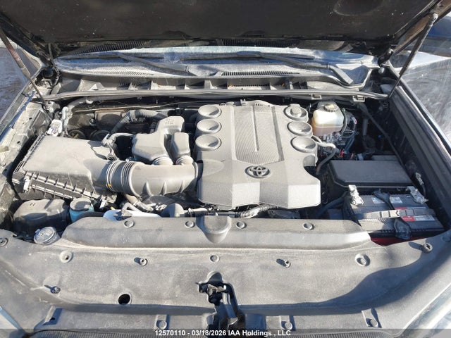 2018 Toyota 4runner Sr5 მანქანა იყიდება აუქციონზე, vin: JTEBU5JR4J5495326, აუქციონის ნომერი: 12570110