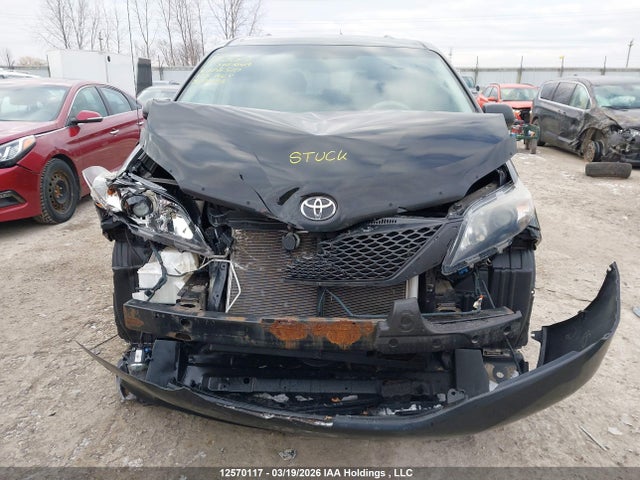 12570117 :رقم المزاد ، 5TDXK3DC5BS128510 vin ، 2011 Toyota Sienna Se 8 Passenger مزاد بيع