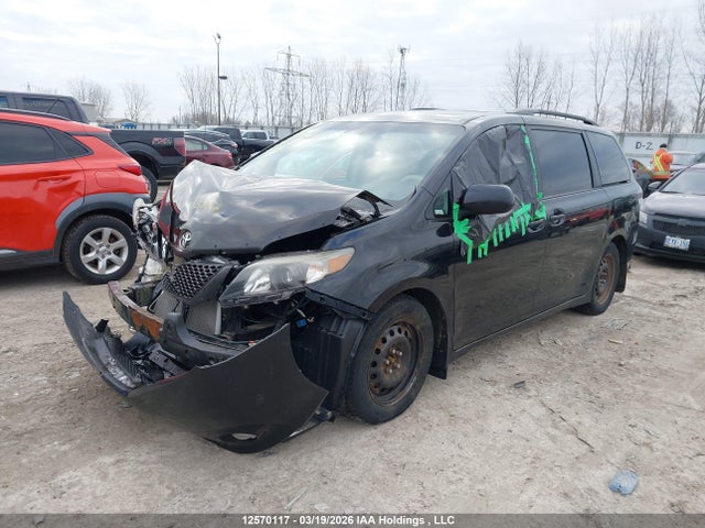 12570117 :رقم المزاد ، 5TDXK3DC5BS128510 vin ، 2011 Toyota Sienna Se 8 Passenger مزاد بيع