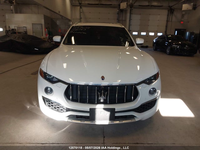 ZN661YULXKX318243 Maserati Levante