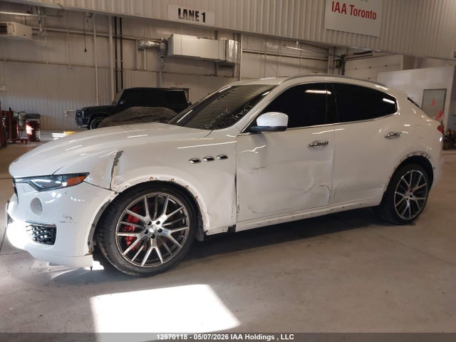 ZN661YULXKX318243 Maserati Levante
