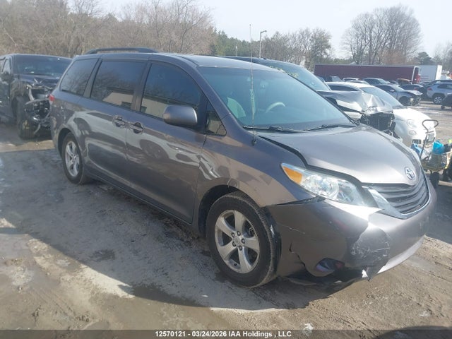 Продаж на аукціоні авто 2012 Toyota Sienna Le, vin: 5TDKK3DC4CS195868, номер лоту: 12570121
