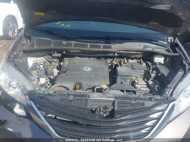 Продаж на аукціоні авто 2012 Toyota Sienna Le, vin: 5TDKK3DC4CS195868, номер лоту: 12570121