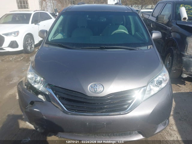 Продаж на аукціоні авто 2012 Toyota Sienna Le, vin: 5TDKK3DC4CS195868, номер лоту: 12570121