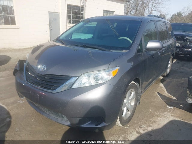 Продаж на аукціоні авто 2012 Toyota Sienna Le, vin: 5TDKK3DC4CS195868, номер лоту: 12570121