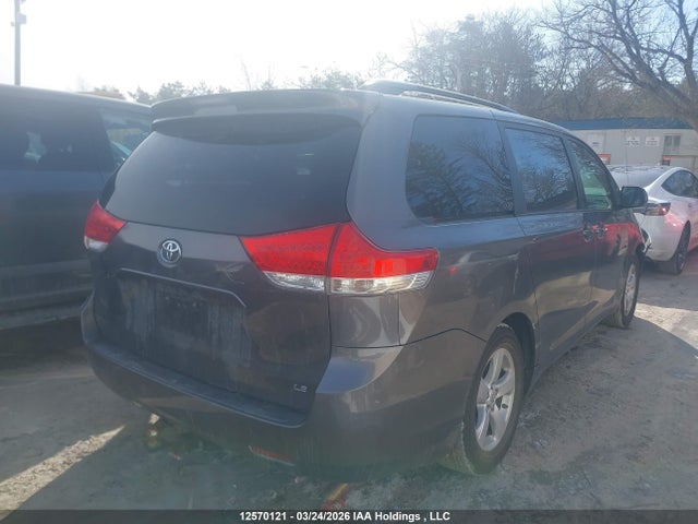 Продаж на аукціоні авто 2012 Toyota Sienna Le, vin: 5TDKK3DC4CS195868, номер лоту: 12570121