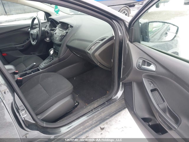 12570149 :رقم المزاد ، 1FADP3F21HL233747 vin ، 2017 Ford Focus Se مزاد بيع