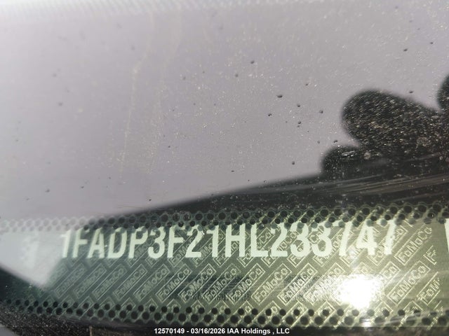 12570149 :رقم المزاد ، 1FADP3F21HL233747 vin ، 2017 Ford Focus Se مزاد بيع