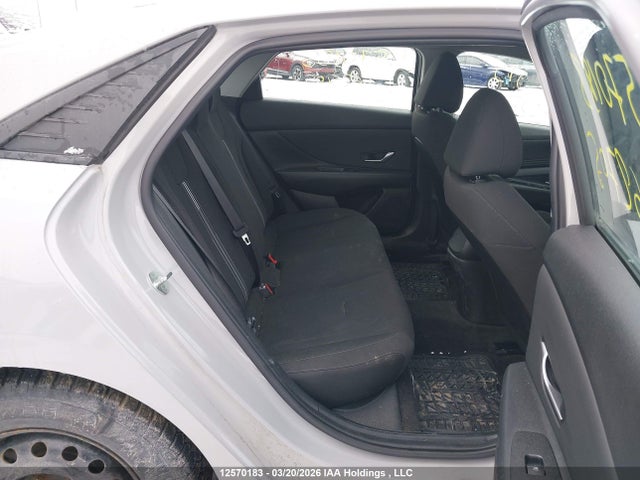 KMHLM4AG4NU362705 Hyundai ELANTRA SEL