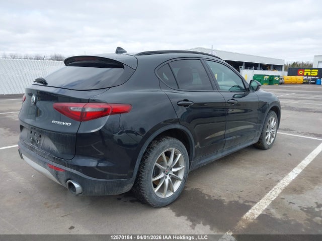 ZASFAKNN8J7C06044 Alfa Romeo STELVIO TI