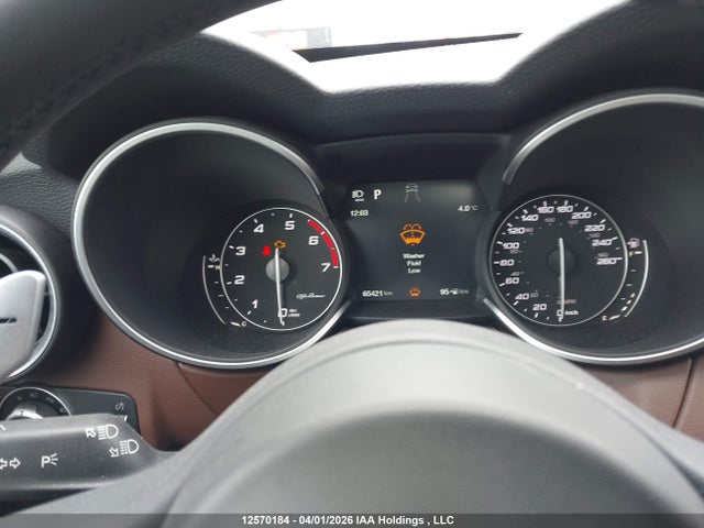 ZASFAKNN8J7C06044 Alfa Romeo STELVIO TI