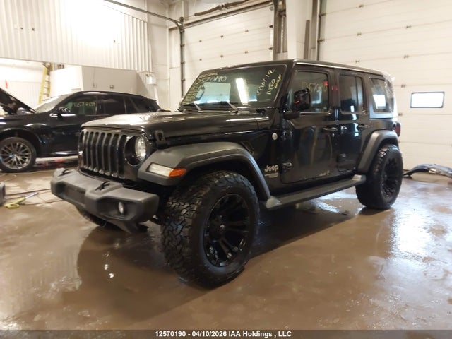 1C4HJXDG8JW138318 Jeep Wrangler Unlimited Sport