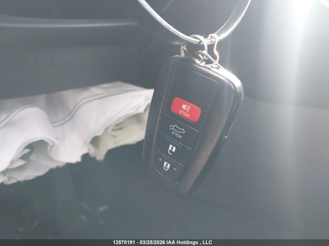 2T3R1RFV6RC477165 Toyota Rav4 Xle