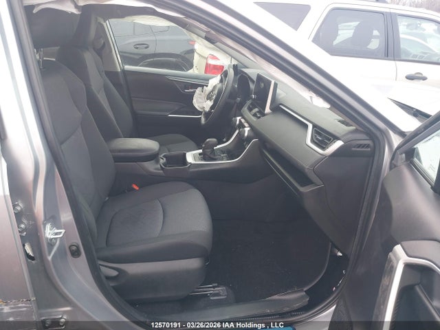 2T3R1RFV6RC477165 Toyota Rav4 Xle