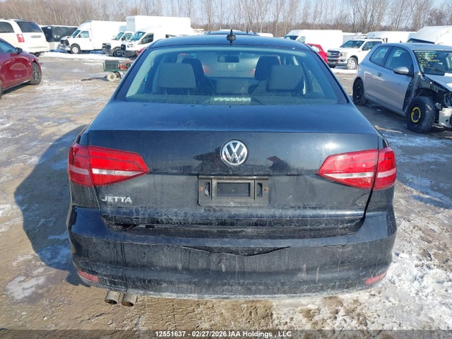 3VW1K7AJXFM403212 Volkswagen Jetta 2.0l Trendline/2.0l Trendline+
