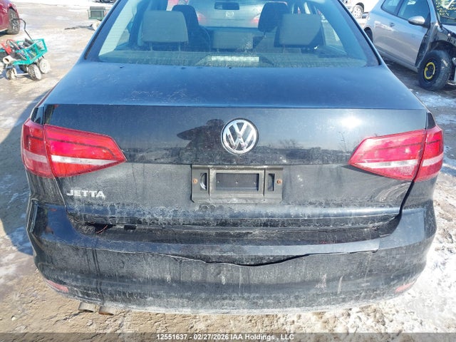 3VW1K7AJXFM403212 Volkswagen Jetta 2.0l Trendline/2.0l Trendline+