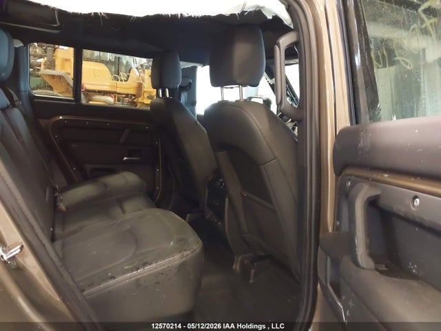 12570214 :رقم المزاد ، SALEJ7EX4S2360521 vin ، 2025 Land Rover Defender 110 S مزاد بيع
