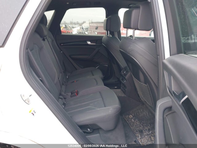WA1EAAFY9N2052786 Audi Q5 45 Progressiv