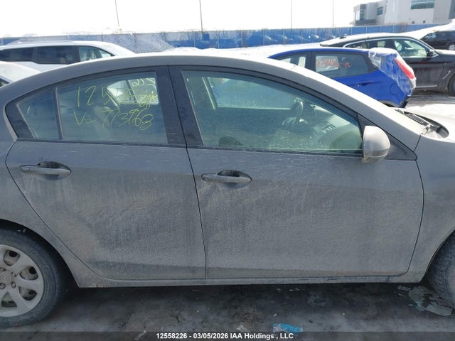 12558226 :رقم المزاد ، JM1BL1UF3D1773968 vin ، 2013 Mazda Mazda3 Gx مزاد بيع