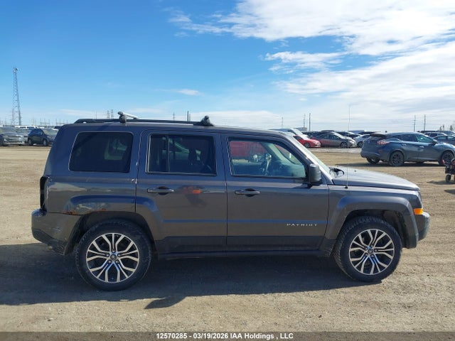 12570285 :رقم المزاد ، 1C4NJRAB2FD108922 vin ، 2015 Jeep Patriot Sport/north مزاد بيع
