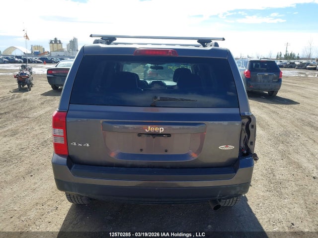 12570285 :رقم المزاد ، 1C4NJRAB2FD108922 vin ، 2015 Jeep Patriot Sport/north مزاد بيع