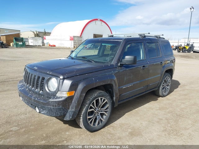 12570285 :رقم المزاد ، 1C4NJRAB2FD108922 vin ، 2015 Jeep Patriot Sport/north مزاد بيع