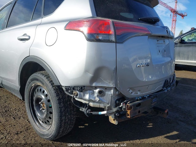 12570293 :رقم المزاد ، 2T3BFREV0HW543517 vin ، 2017 Toyota Rav4 Le مزاد بيع