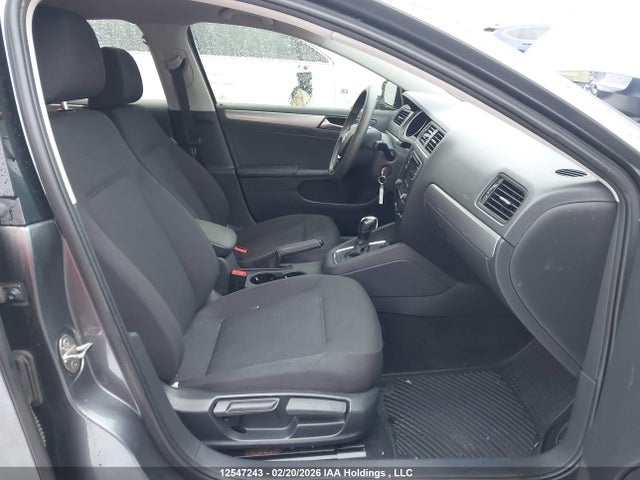 3VW267AJ1GM225815 Volkswagen Jetta 1.4 Tsi Trendline/1.4 Tsi Trendline+