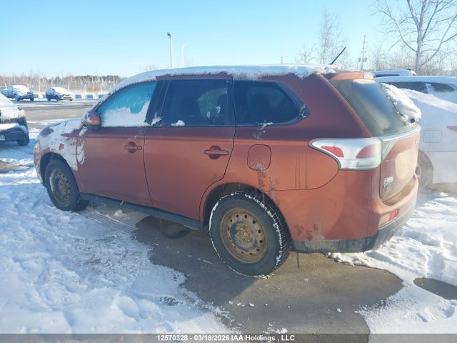 JA4AZ2A38EZ602625 Mitsubishi Outlander Es