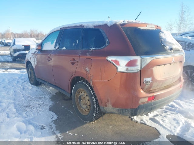 JA4AZ2A38EZ602625 Mitsubishi Outlander Es